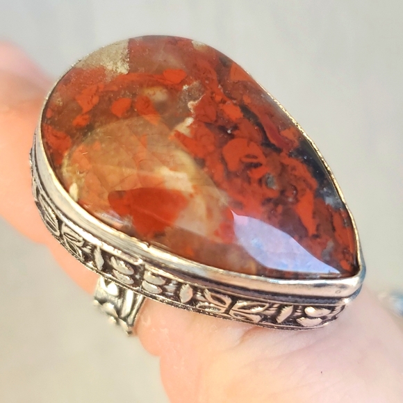 New Seam Agate Silver Statement Ring. - Picture 10 of 16